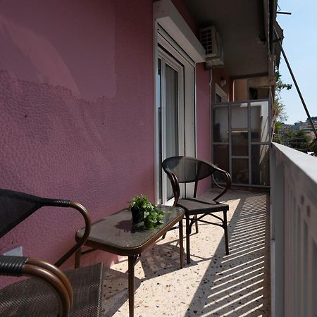 Newly Renovated 2 Bedroom Apartment, 5Min To Metro Αθήνα Εξωτερικό φωτογραφία