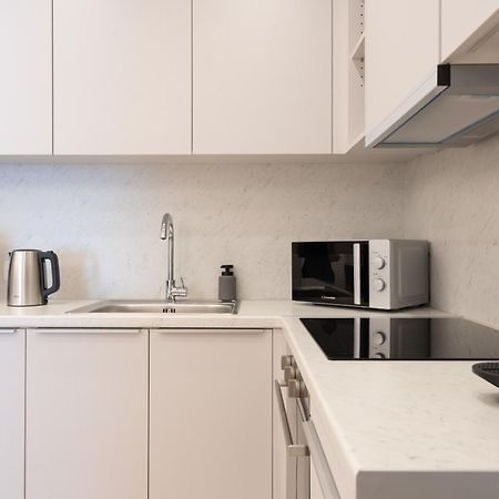 Newly Renovated 2 Bedroom Apartment, 5Min To Metro Αθήνα Εξωτερικό φωτογραφία