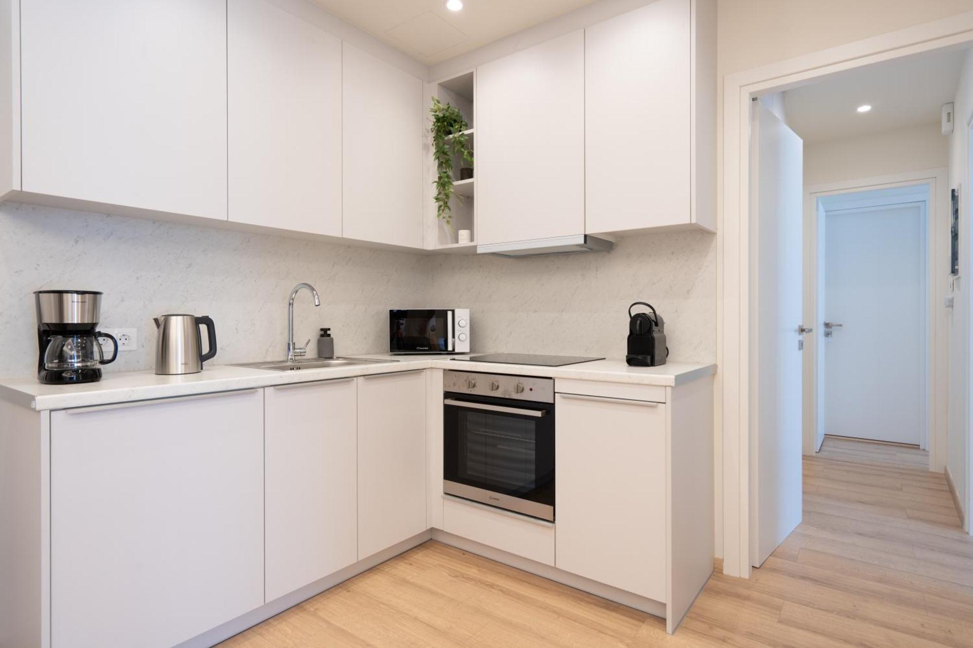 Newly Renovated 2 Bedroom Apartment, 5Min To Metro Αθήνα Εξωτερικό φωτογραφία
